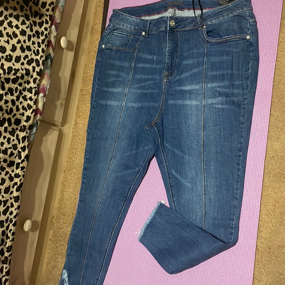 Uber High/ RISE ANKLE JEGGING Rue + SIZE 22. New super stretch jeans,